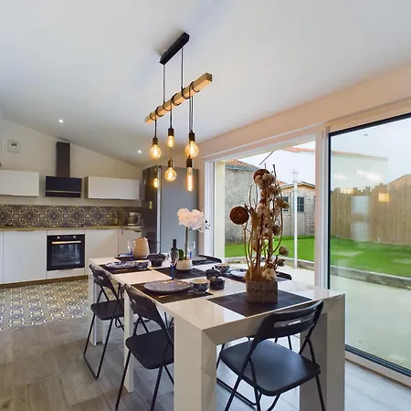D'olonne, Maison Avec Jardin Pour 6 *