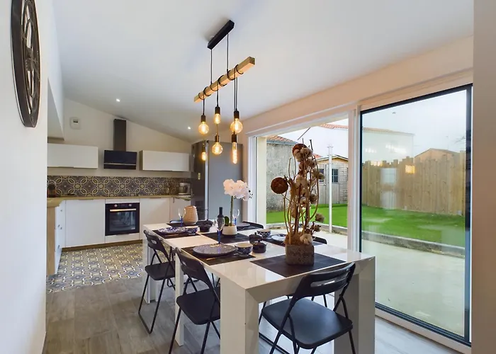 D'olonne, Maison Avec Jardin Pour 6 *